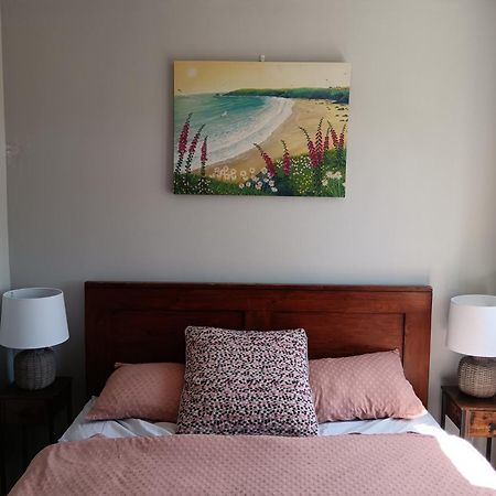 Dingle Escape -2 Bed -Sleeps 4 Apartment Exterior photo