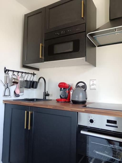 Dingle Escape -2 Bed -Sleeps 4 Apartment Exterior photo