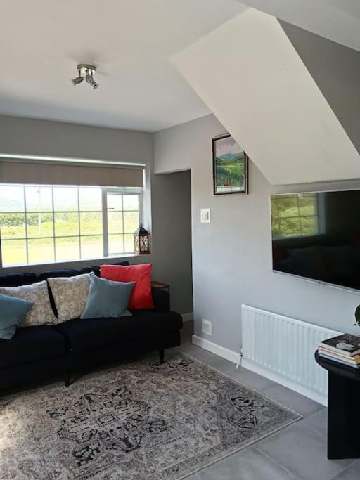 Dingle Escape -2 Bed -Sleeps 4 Apartment Exterior photo