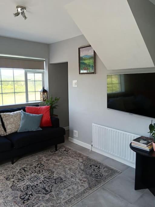 Dingle Escape -2 Bed -Sleeps 4 Apartment Exterior photo
